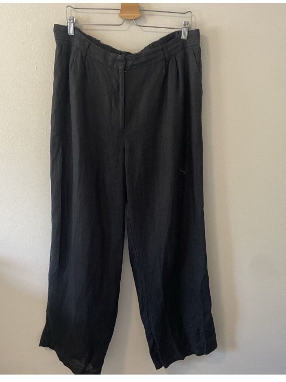Quince 100% European Linen
Pleated Trouser Sz 16 Black
Minimalist Pants - Picture 6 of 10